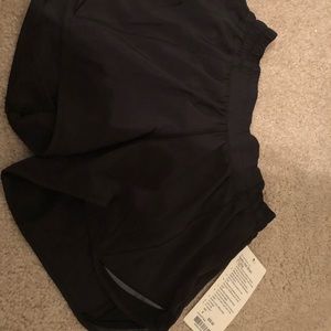 Lululemon hottie short long size 4